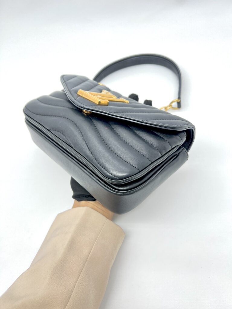 New Wave Chain Bag Navy GHW