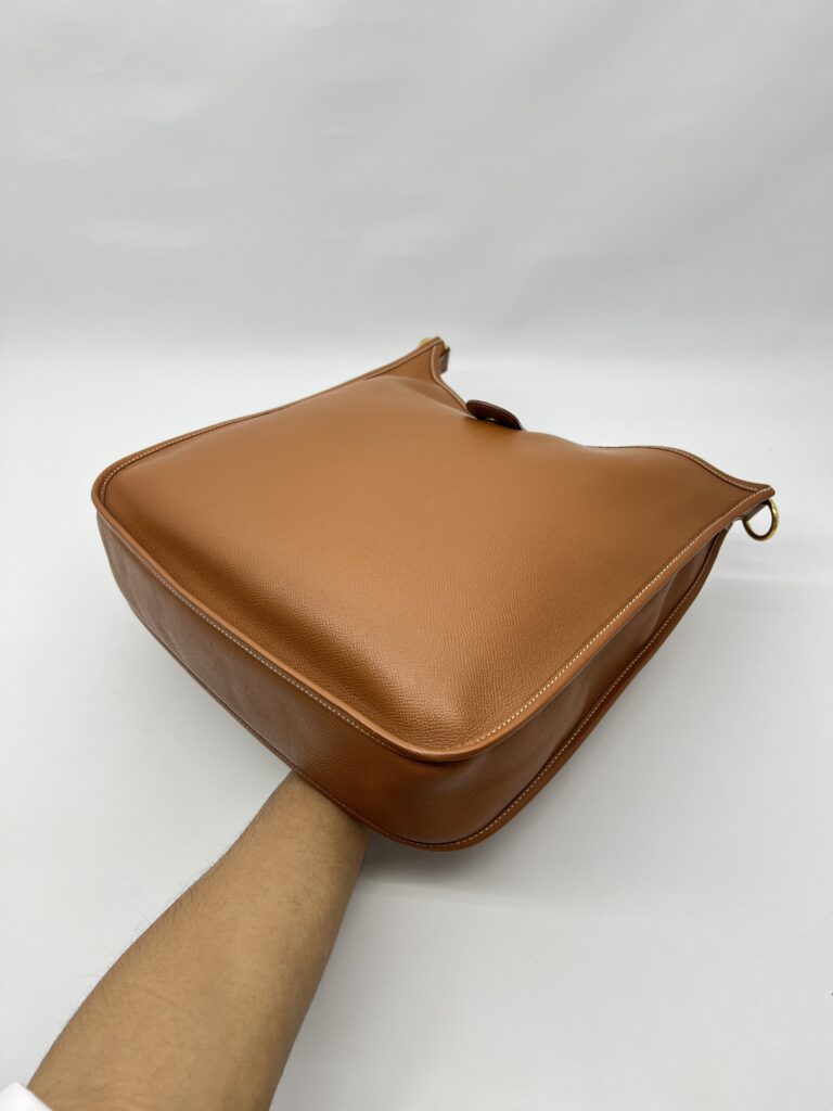 Evelyne 29 Epsom Gold GHW