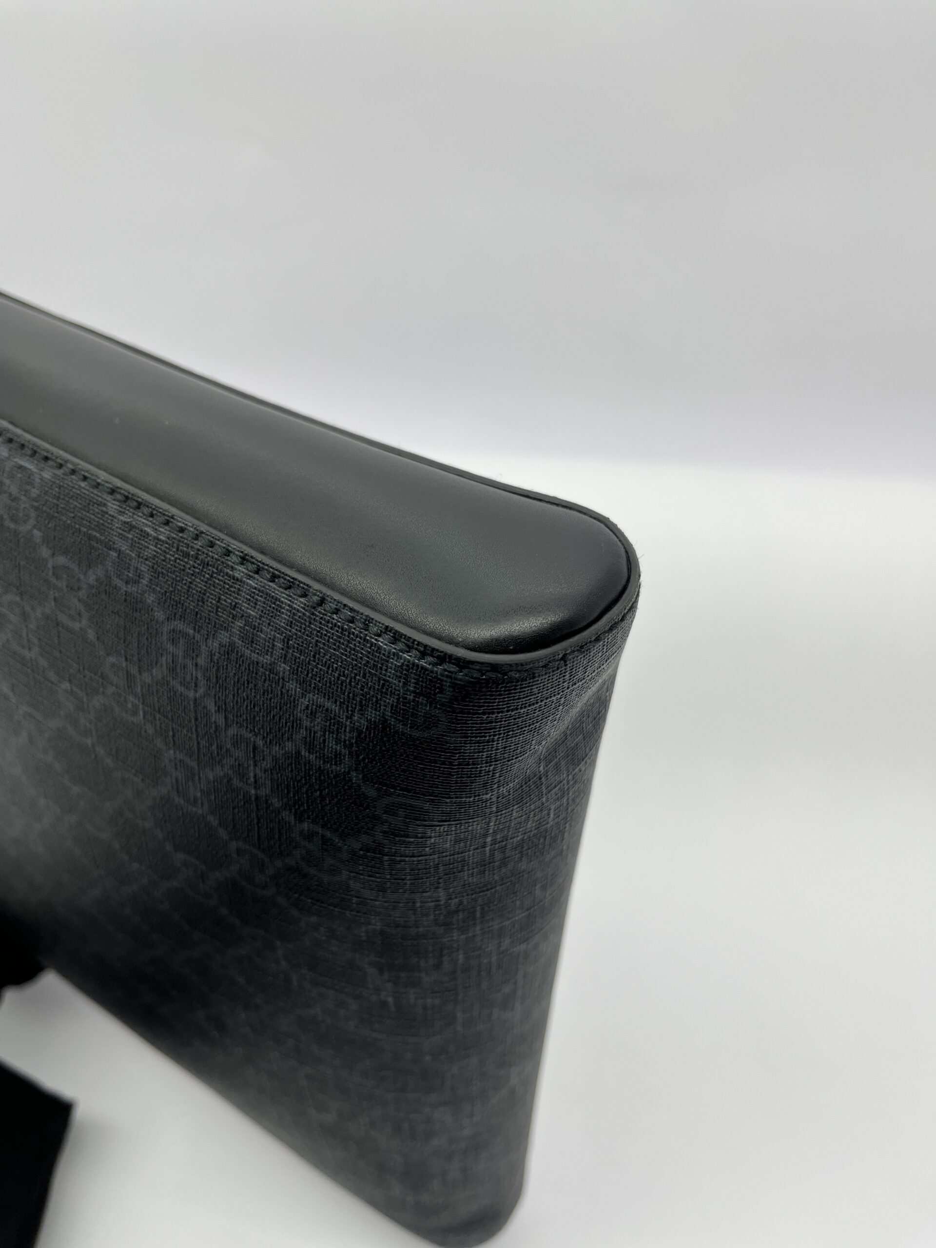 Courrier Messenger Zip GG Supreme Black