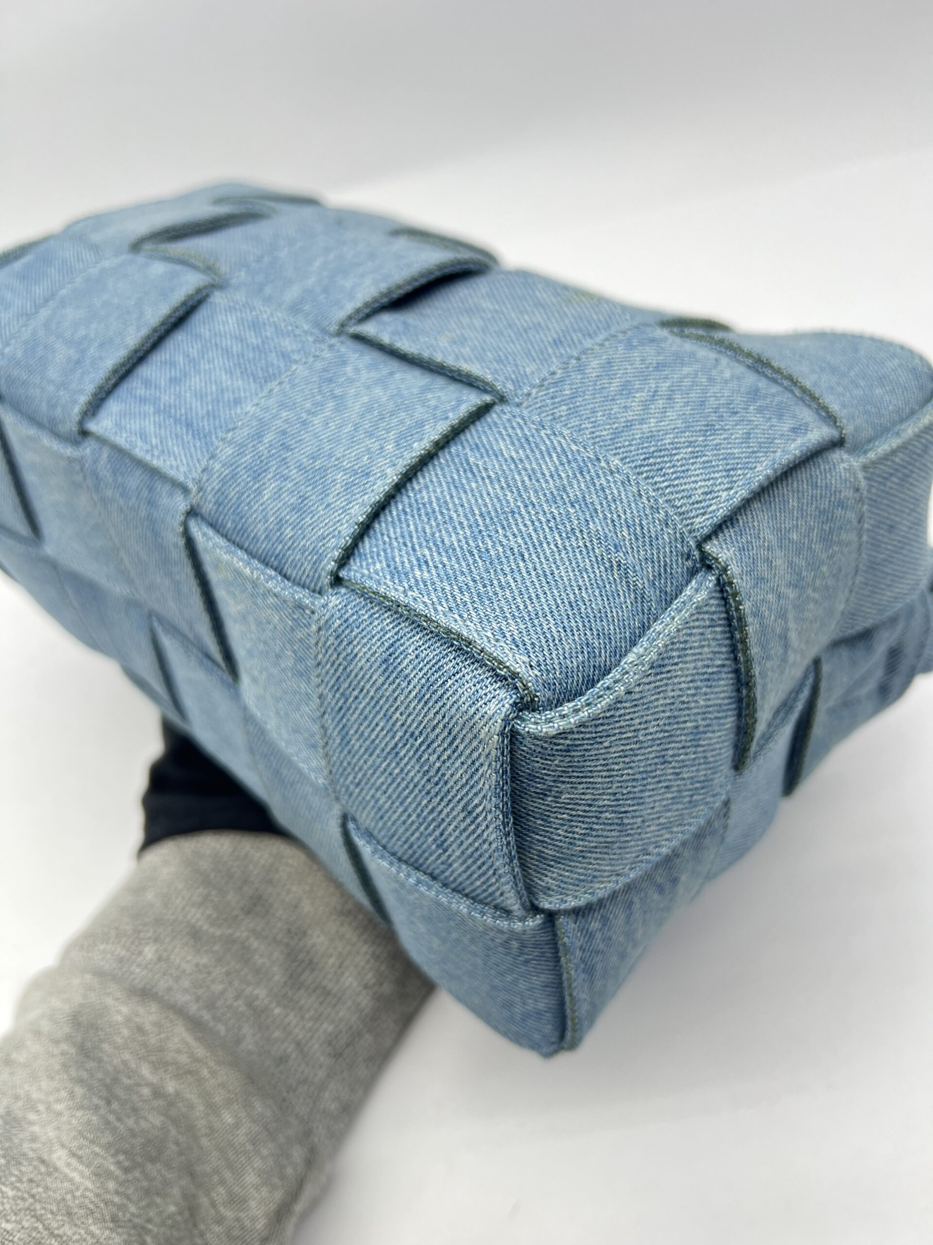 Brick Cassette Intrecciato Washed Denim SHW