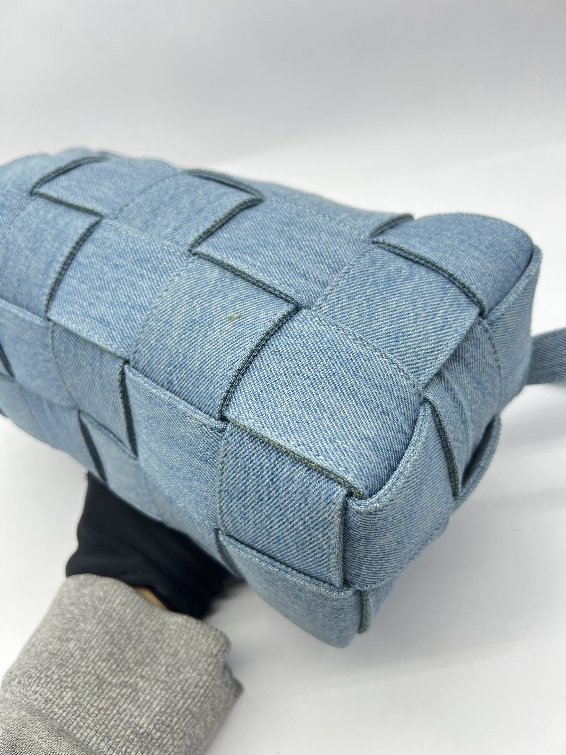 Brick Cassette Intrecciato Washed Denim SHW