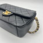 Flap Bag Black caviar GHW
