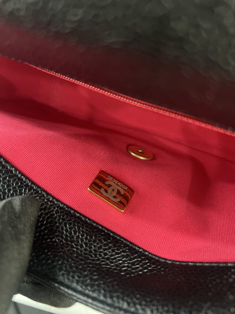 Flap Bag Black caviar GHW