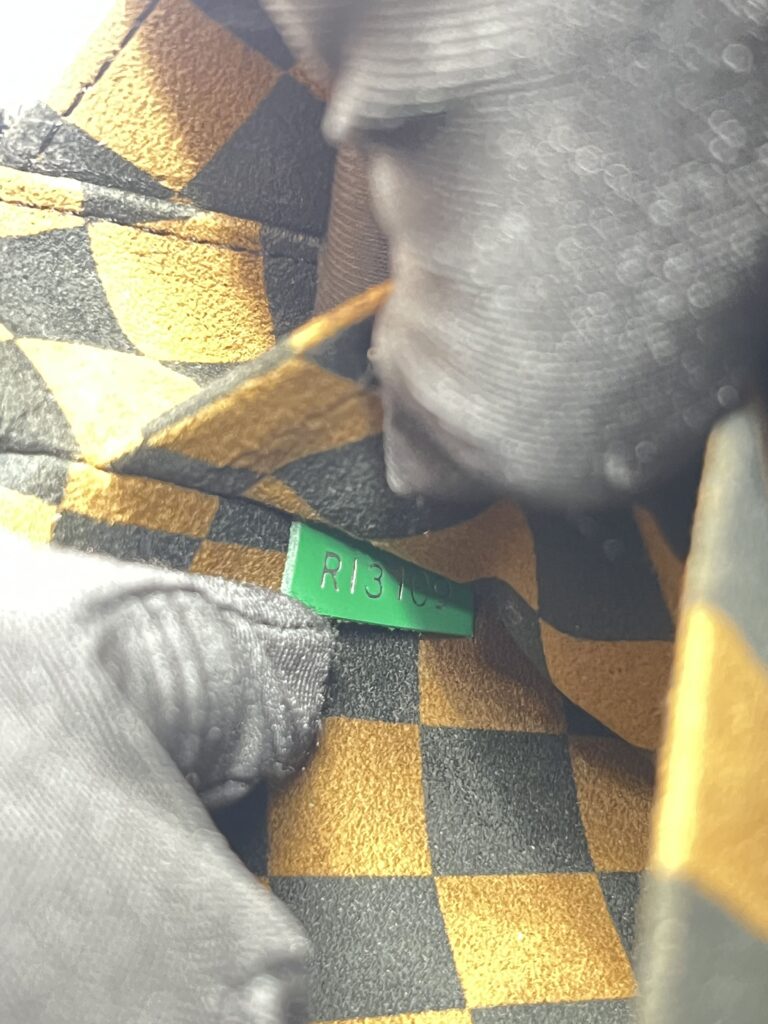 Luggage BB Damier Multicolor SHW