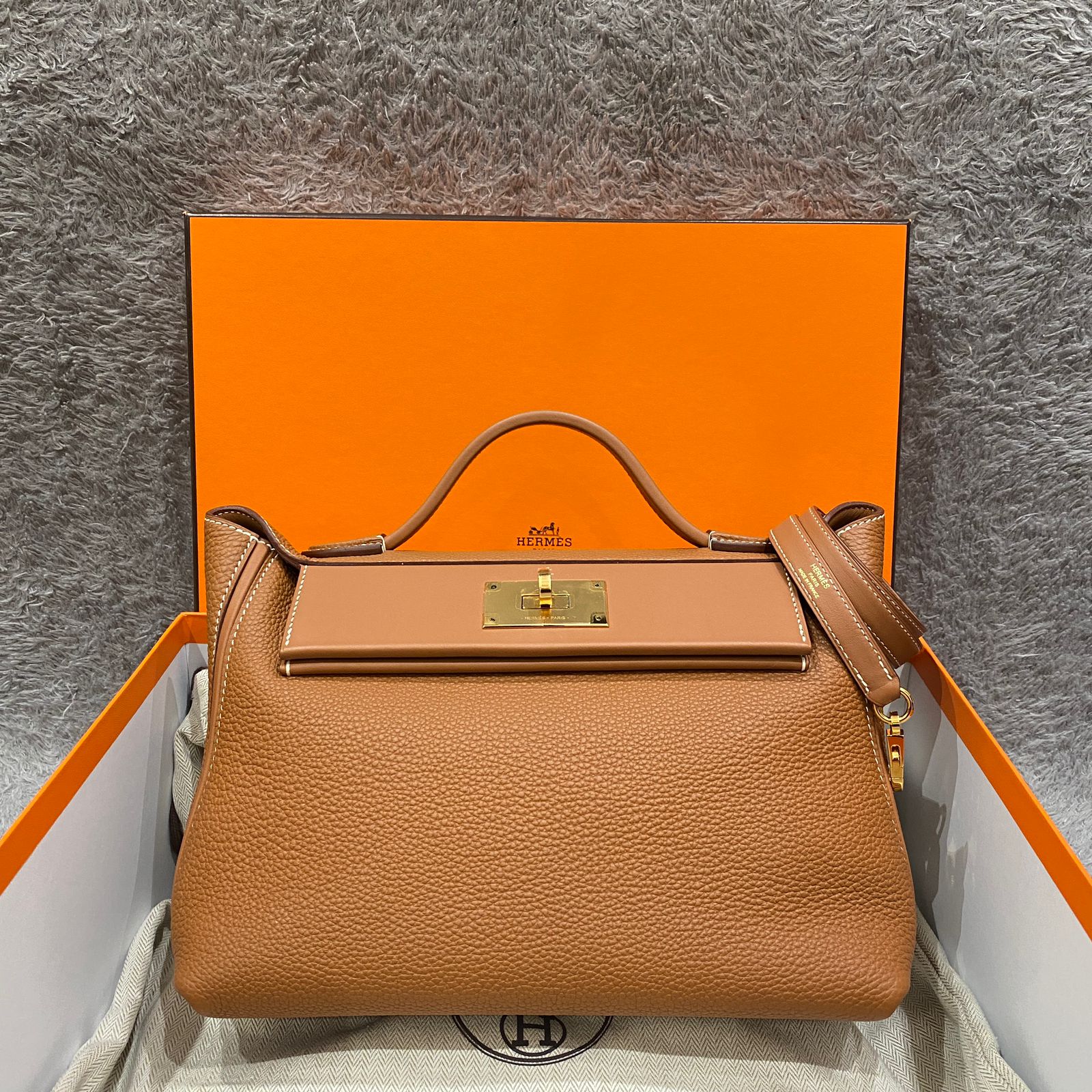 2424 Togo Swift Gold GHW