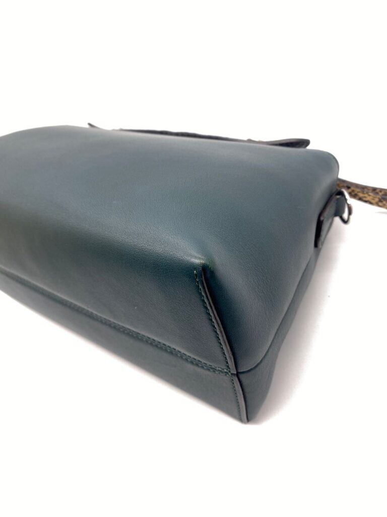 By The Way Medium Dark Green/Handle Snake Skin SHW