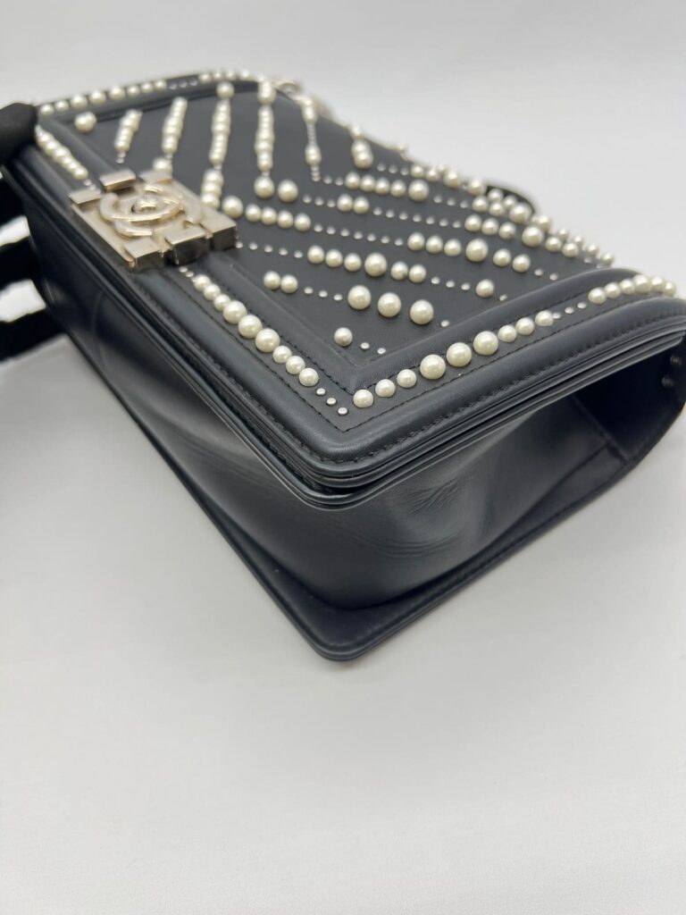 Boy 25 Lambskin Pearl Black SHW