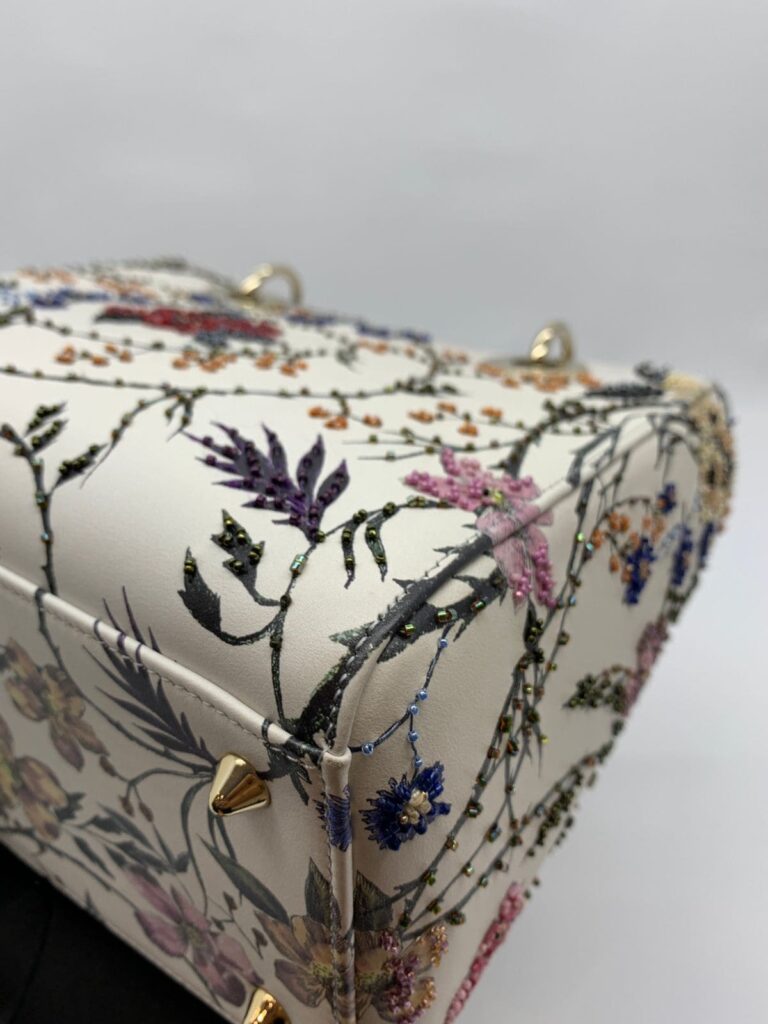 Lady Dior Medium Rosa Mutabilis Embroidered White Multicolor LGHW