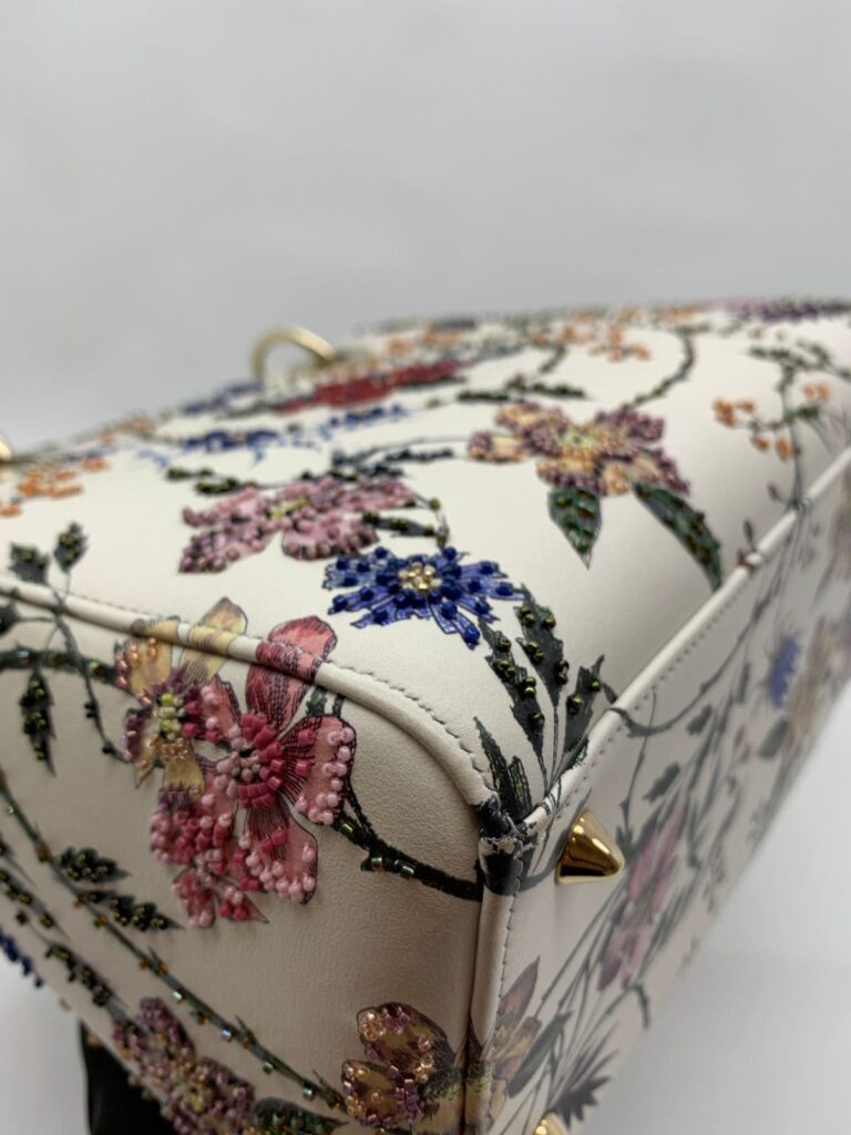 Lady Dior Medium Rosa Mutabilis Embroidered White Multicolor LGHW