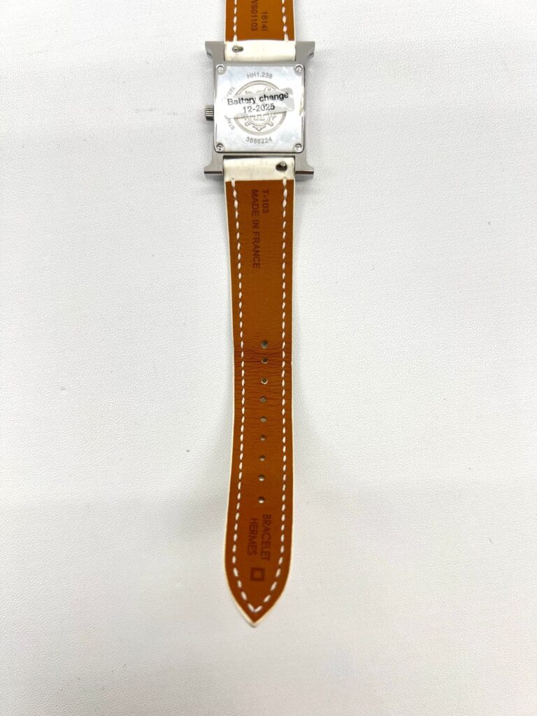 H Hour Small Diamond Alligator Matte Chantily