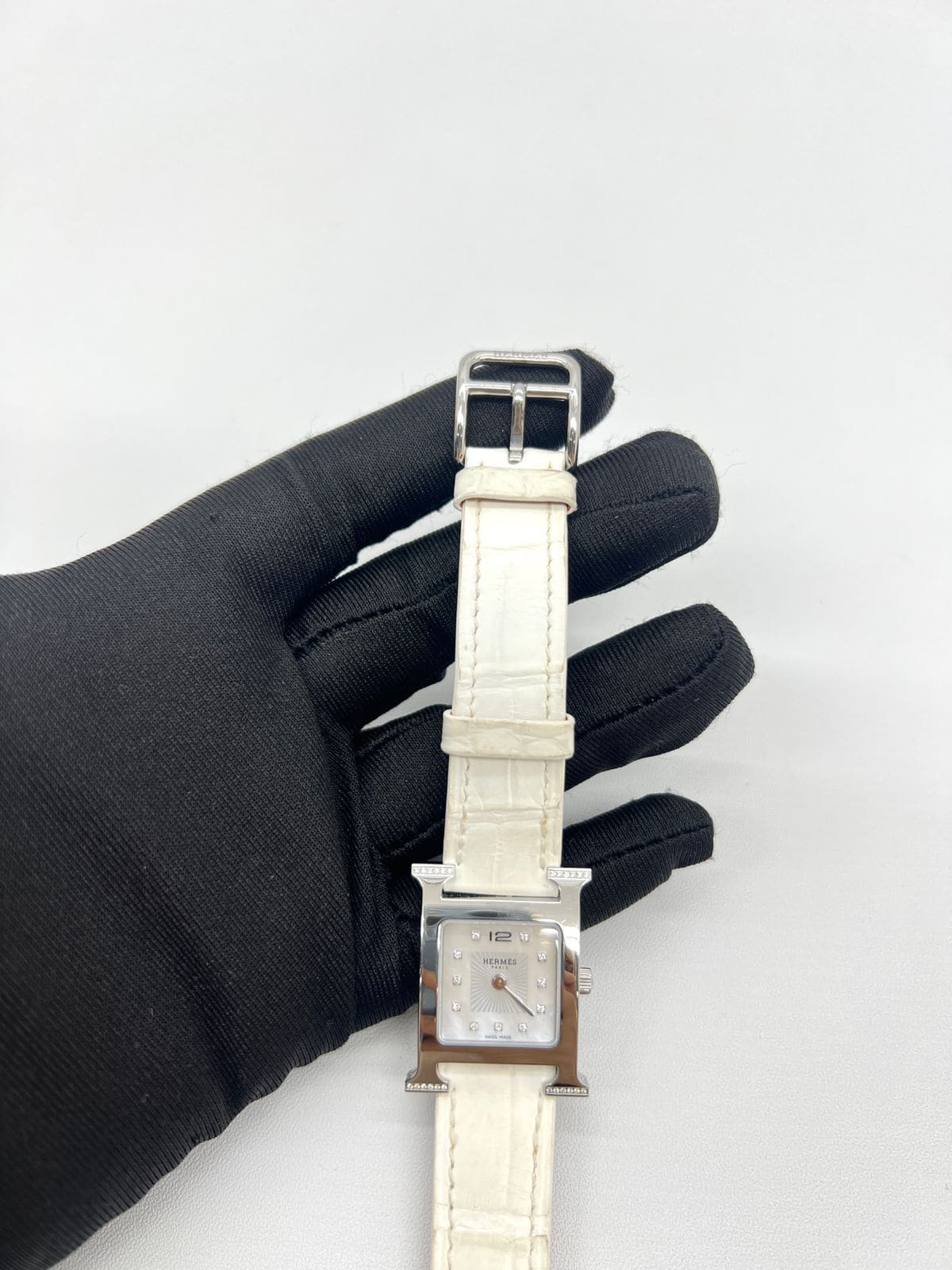 H Hour Small Diamond Alligator Matte Chantily