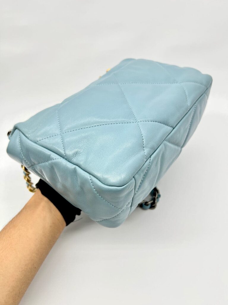 C19 Small Lambkin Blue