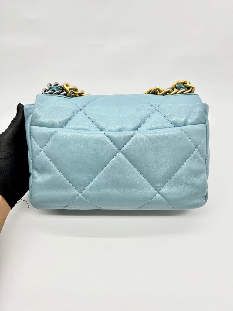 C19 Small Lambkin Blue