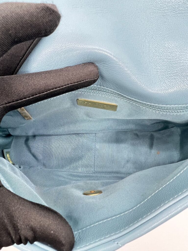 C19 Small Lambkin Blue