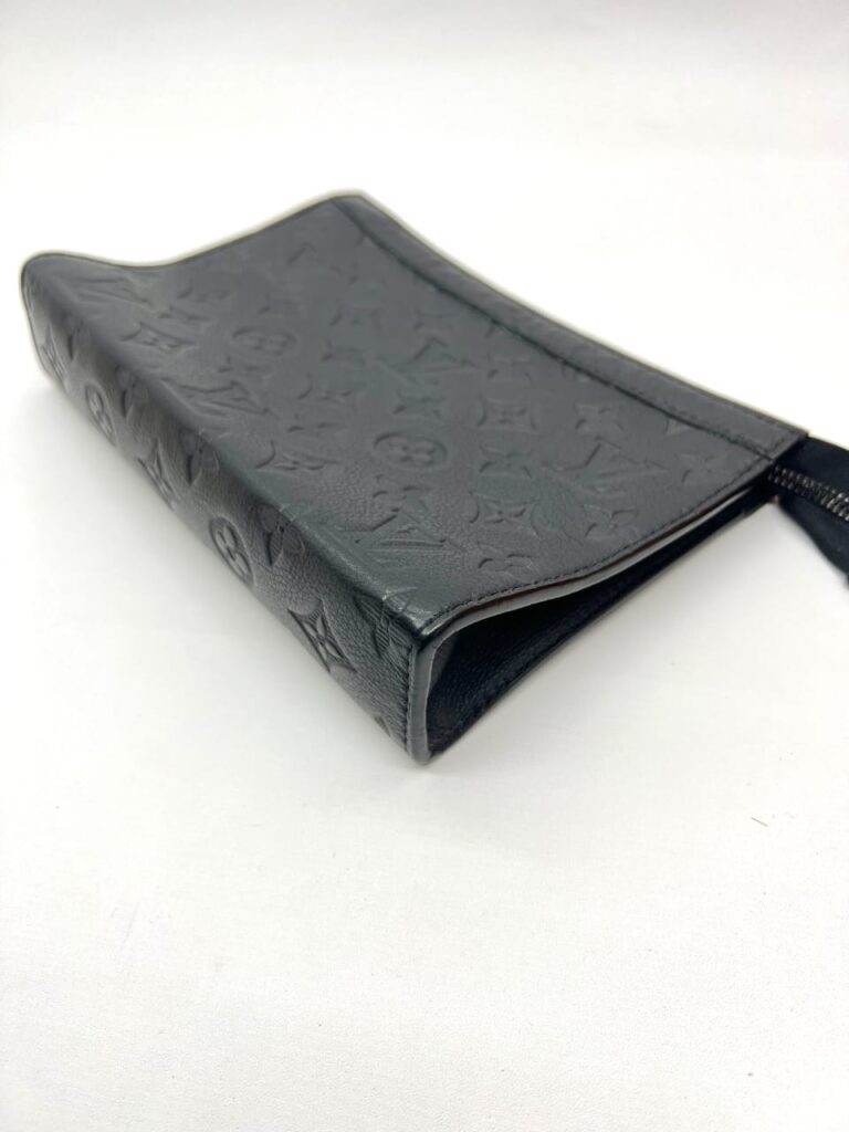Gaston Wearable Wallet Monogram Shadow Noir