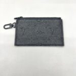 Gaston Wearable Wallet Monogram Shadow Noir