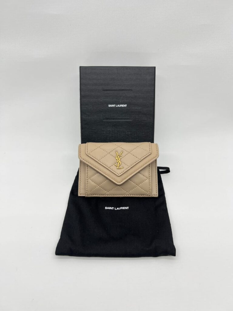 Gaby Small Envelope Beige GHW