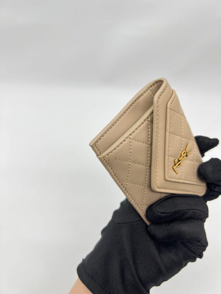 Gaby Small Envelope Beige GHW