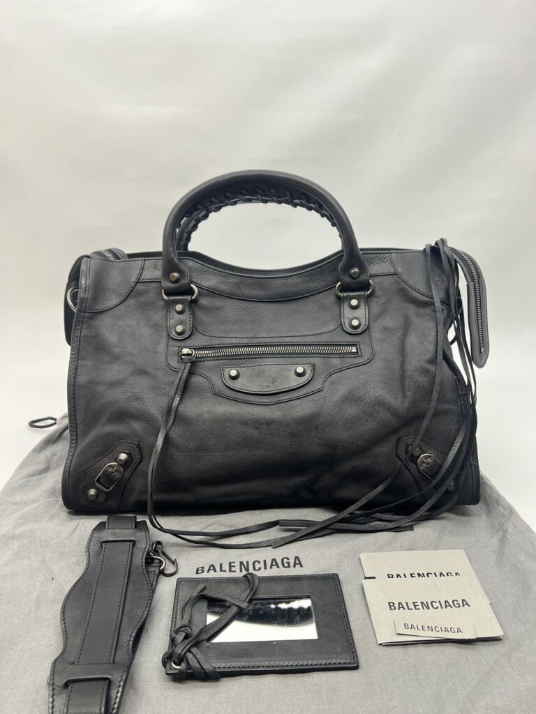 Regular Classic City Black SHW