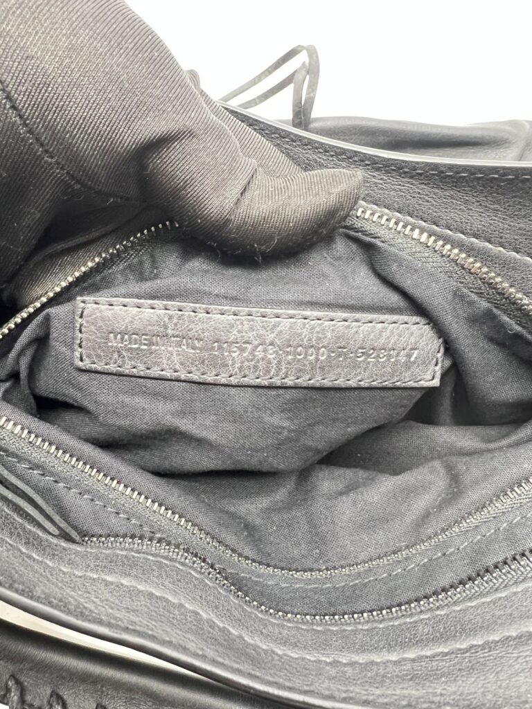 Regular Classic City Black SHW