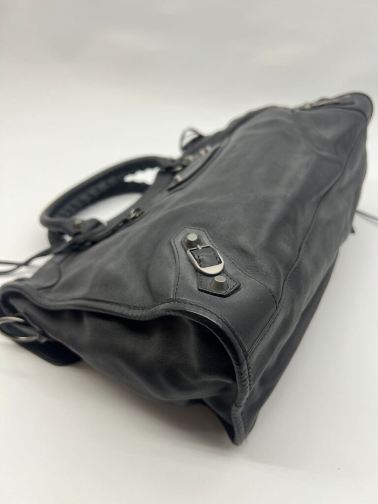 Regular Classic City Black SHW