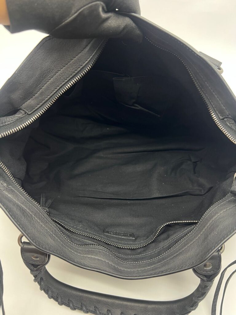 Regular Classic City Black SHW