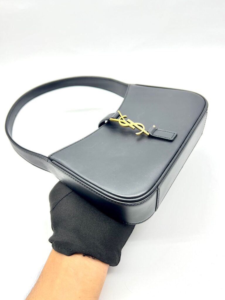 Mini Le 5 A 7 Hobo Black Smooth GHW