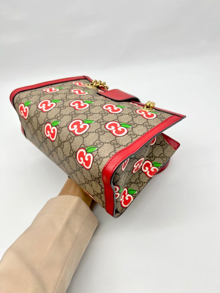 Padlock Shoulder Chain GG Supreme Red GHW