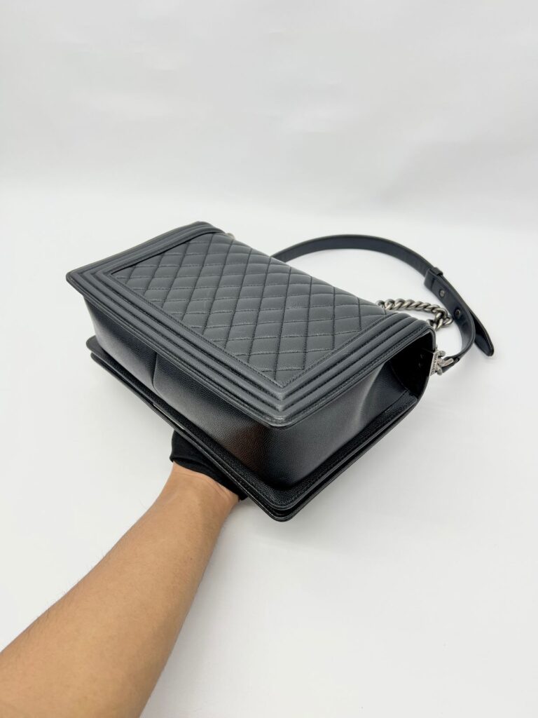 Boy 28 Caviar Black RHW