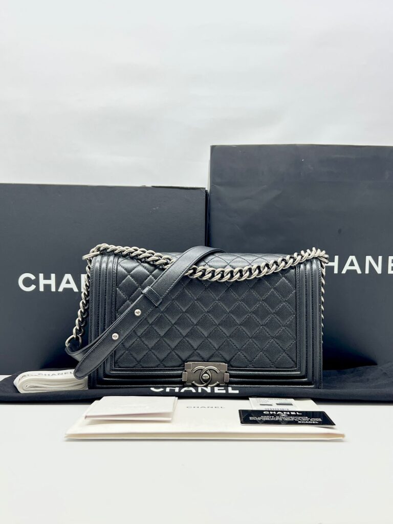 Boy 28 Caviar Black RHW