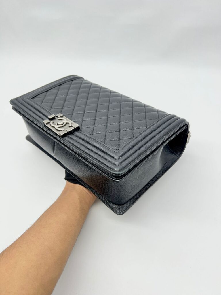 Boy 28 Caviar Black RHW