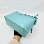 Small Puzzle Edge Light Blue SHW