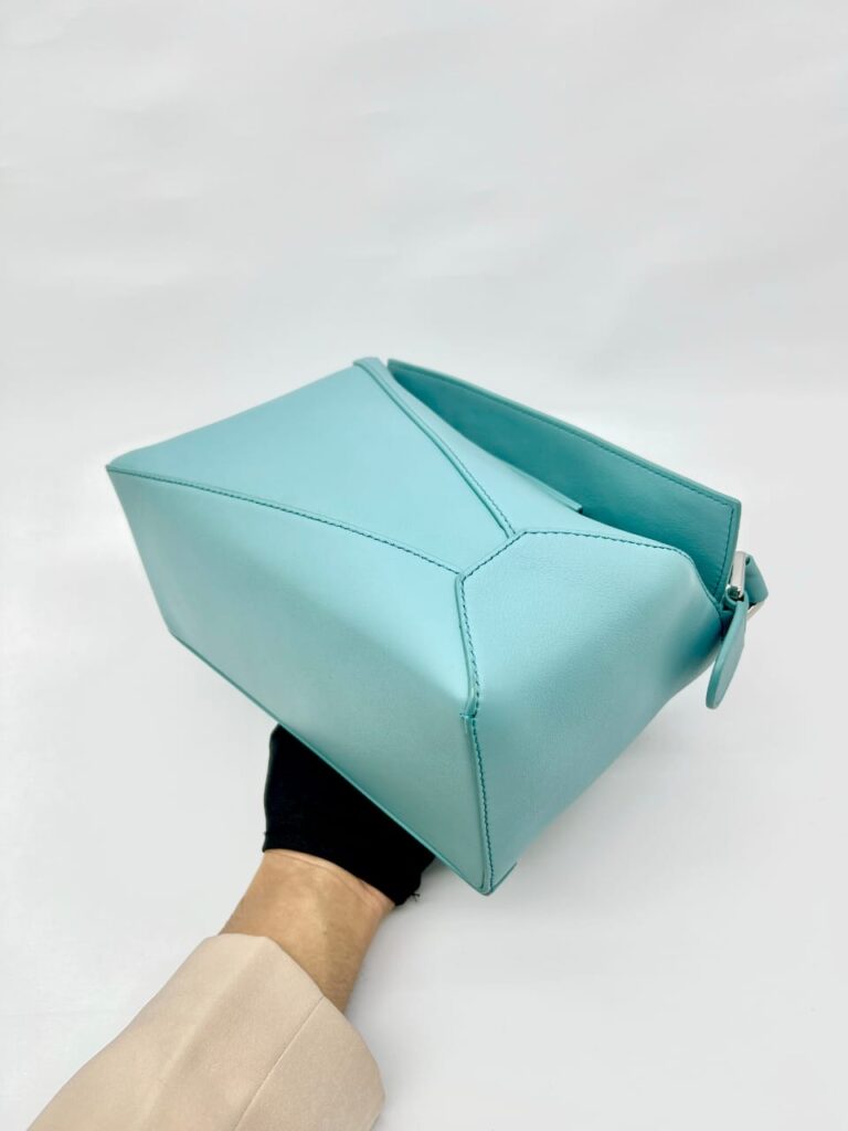 Small Puzzle Edge Light Blue SHW