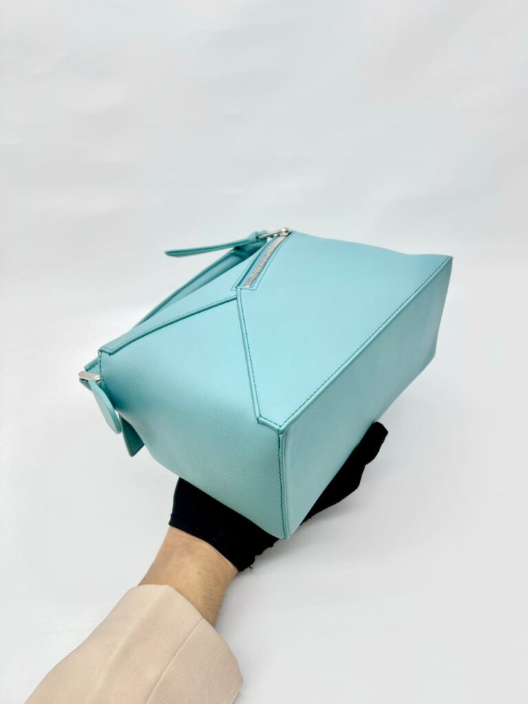 Small Puzzle Edge Light Blue SHW