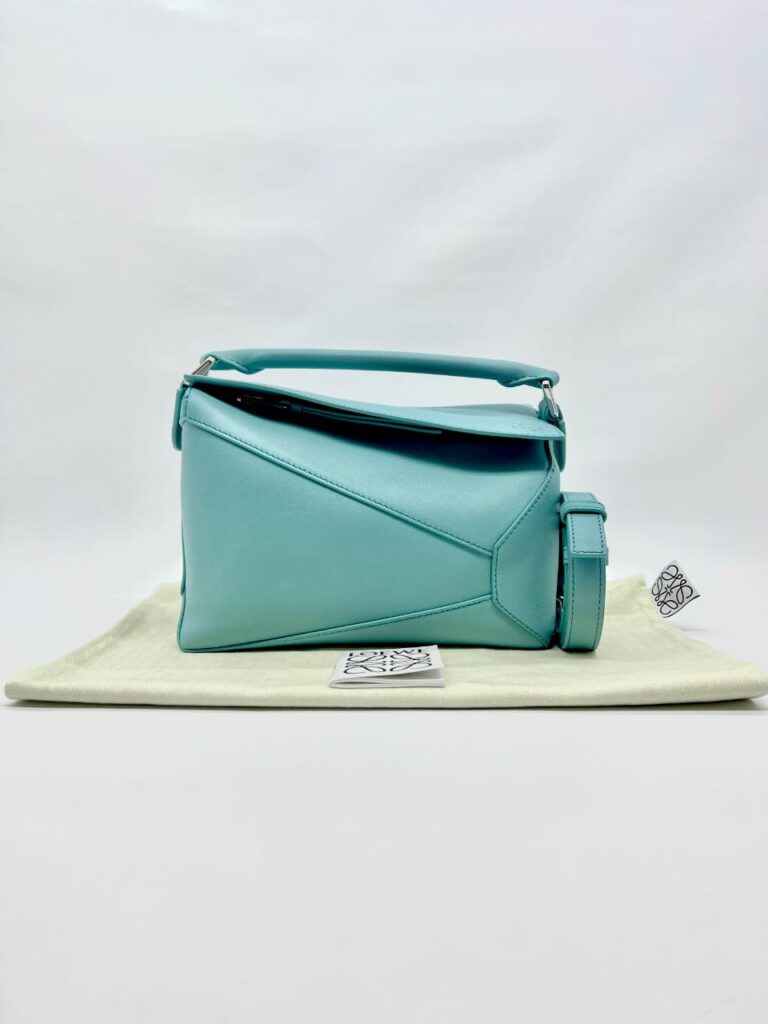 Small Puzzle Edge Light Blue SHW