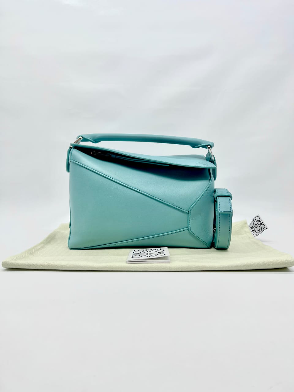 Small Puzzle Edge Light Blue SHW