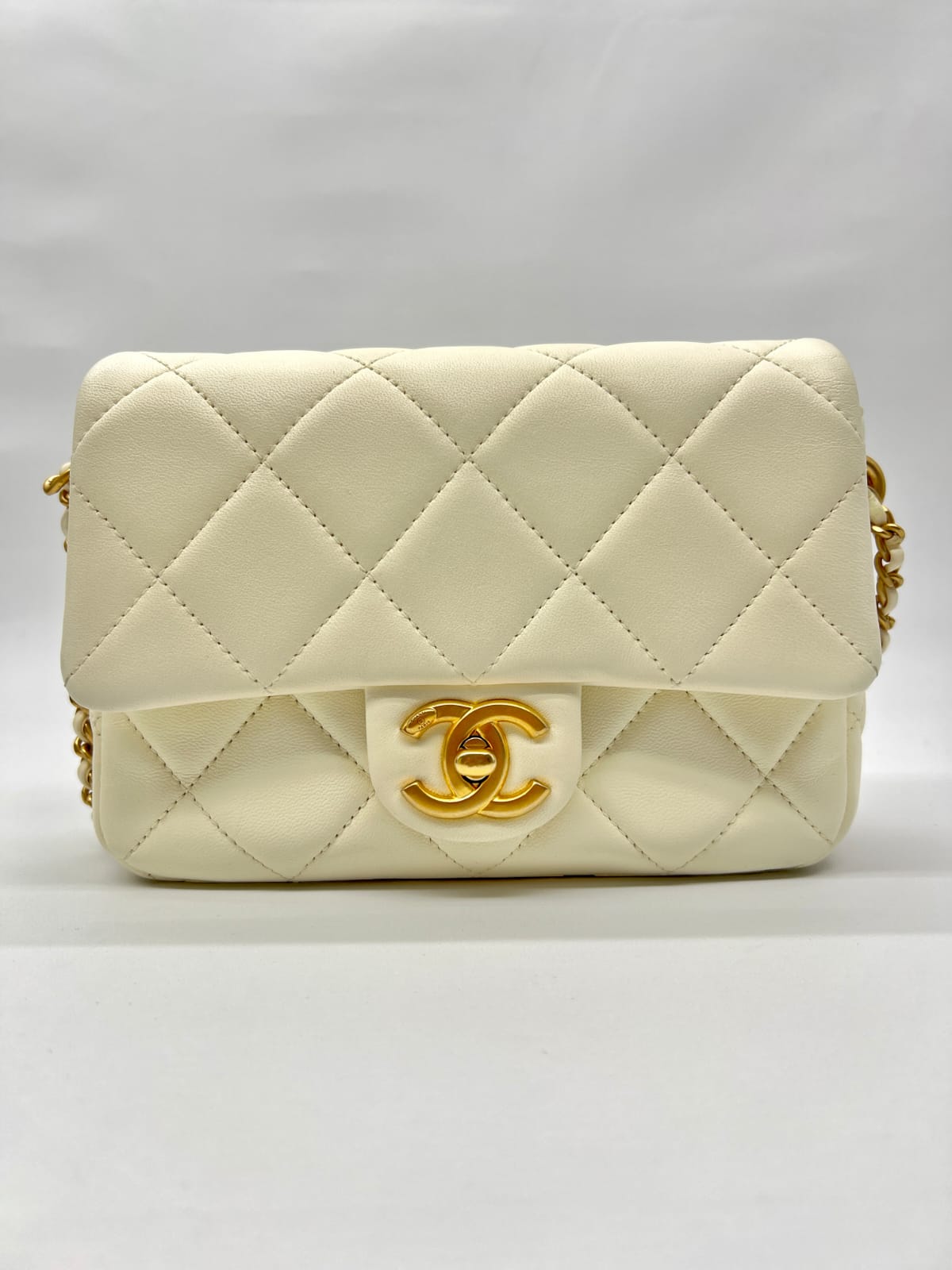 Mini Flap Bag Lambskin White GHW