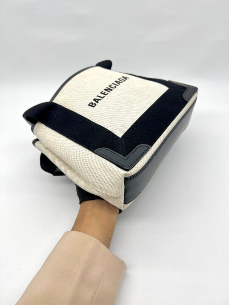 Cabas XS Canvas Ivory Black SHW