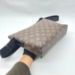 Magnetic Messenger Monogram