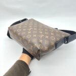 Magnetic Messenger Monogram