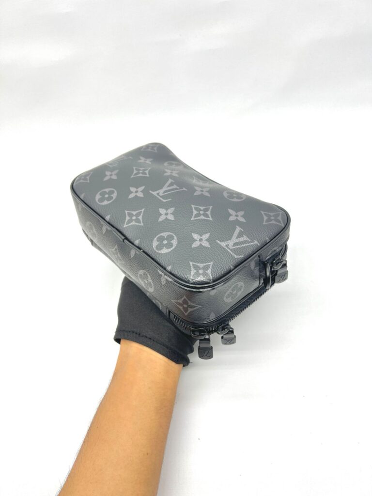 Alpha Wearable Wallet Monogram Eclipse All Black