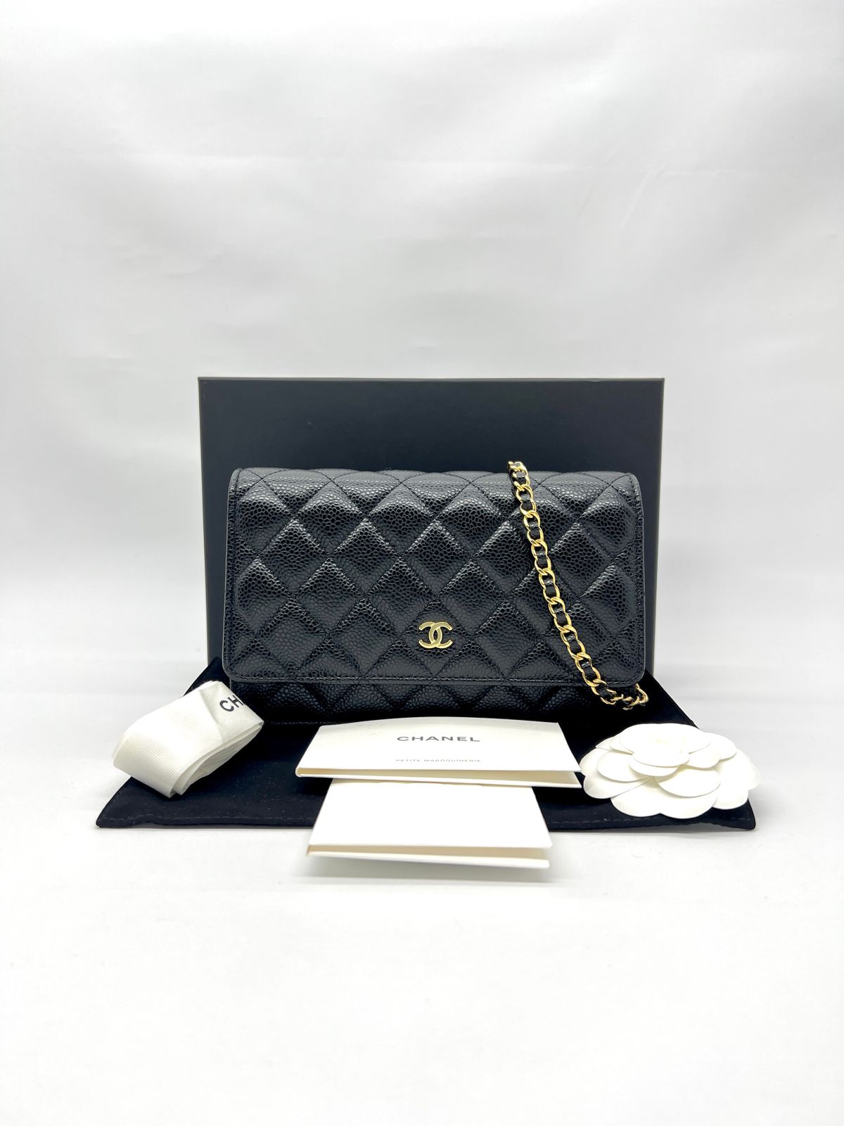 Classic WOC Black Caviar GHW