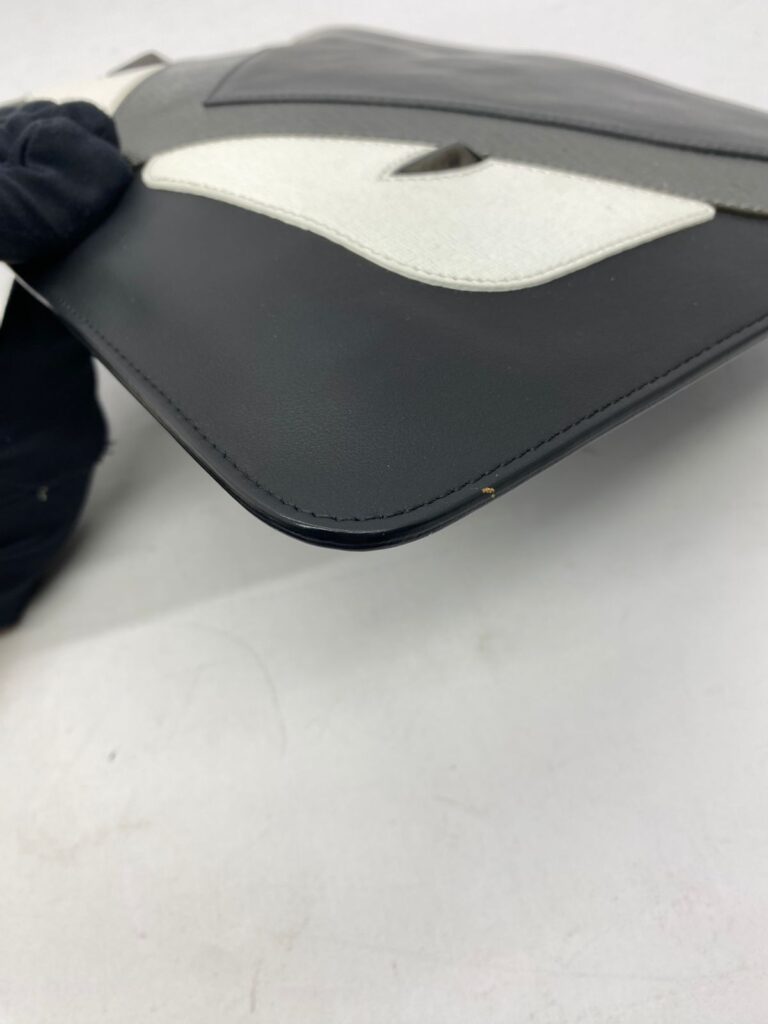 Clutch Monster Eye Grey Multicolor