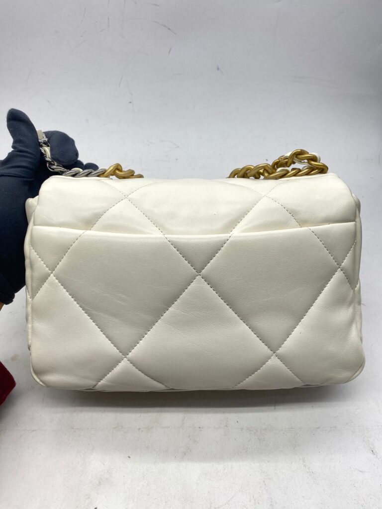 C19 Small Lambskin White GHW