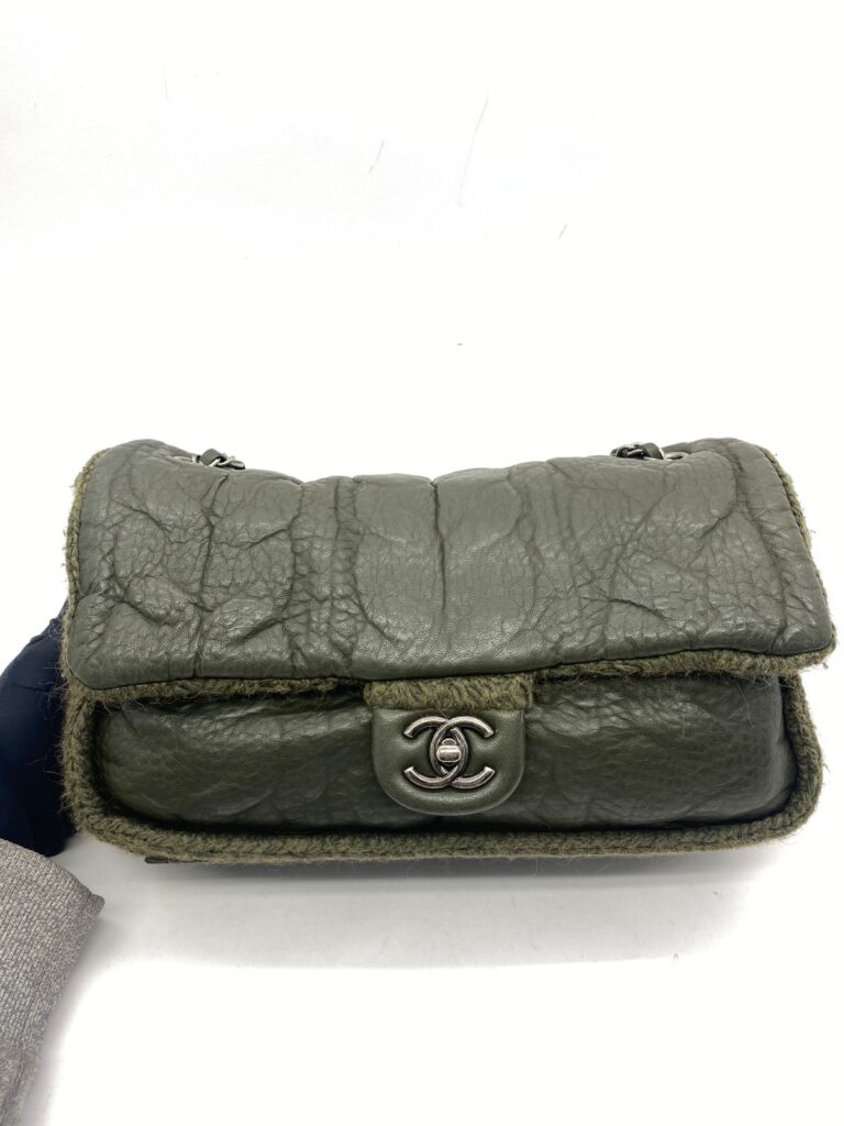 Edinburgh Chic Knit Flap Sheepskin Green Wool RHW