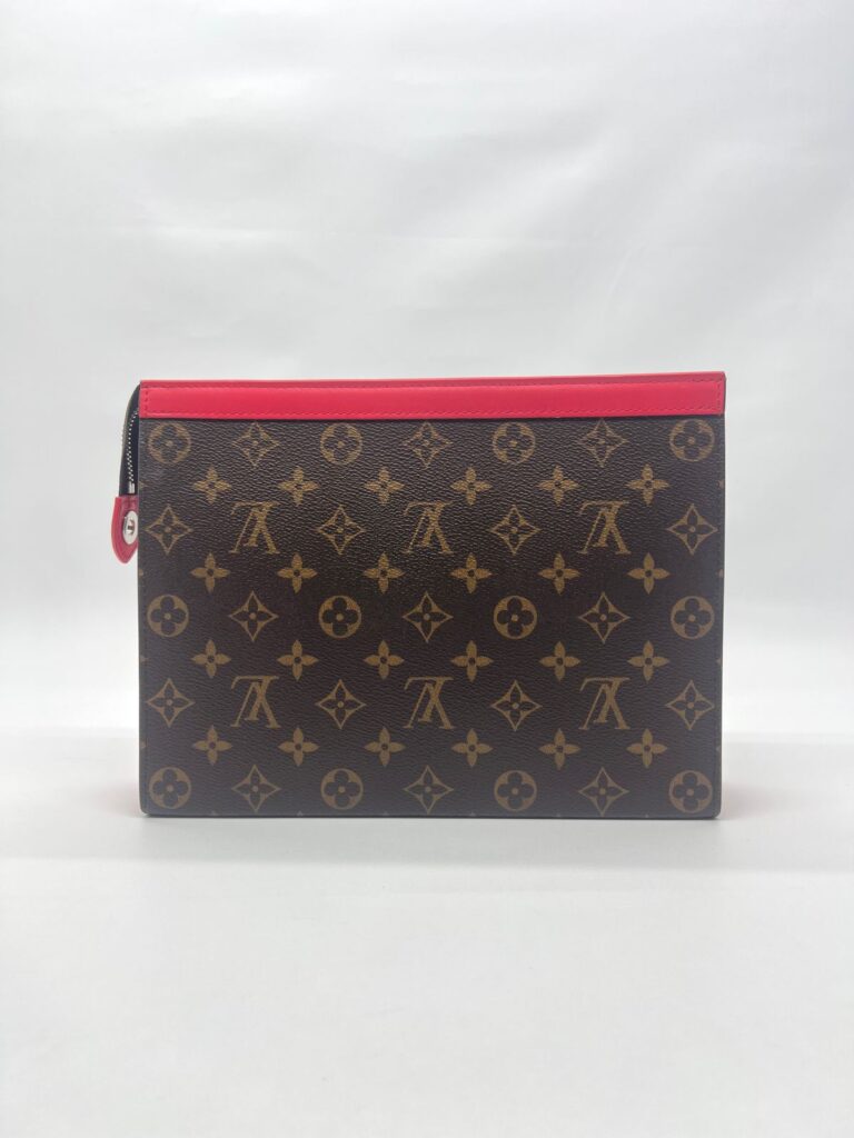 Pochette Voyage MM Monogram Red SHW