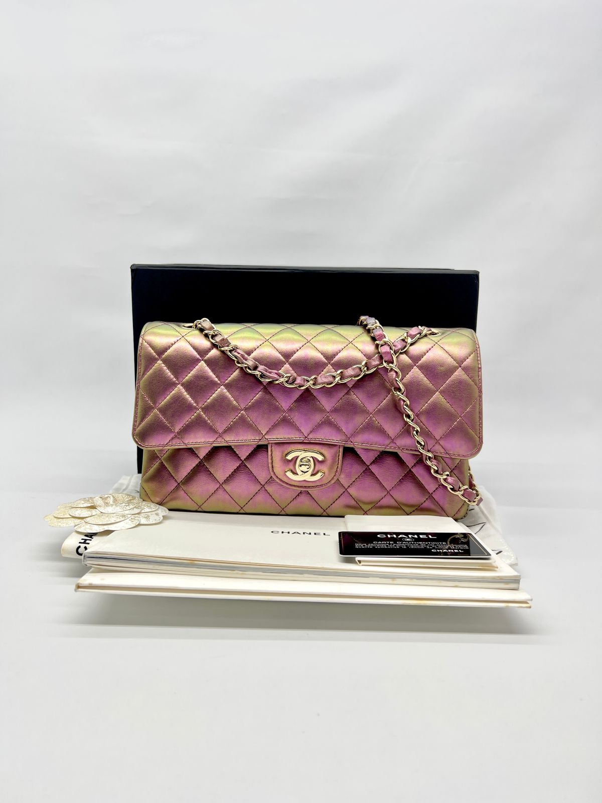 Medium Classic DFlap Lambskin Iridescent GHW