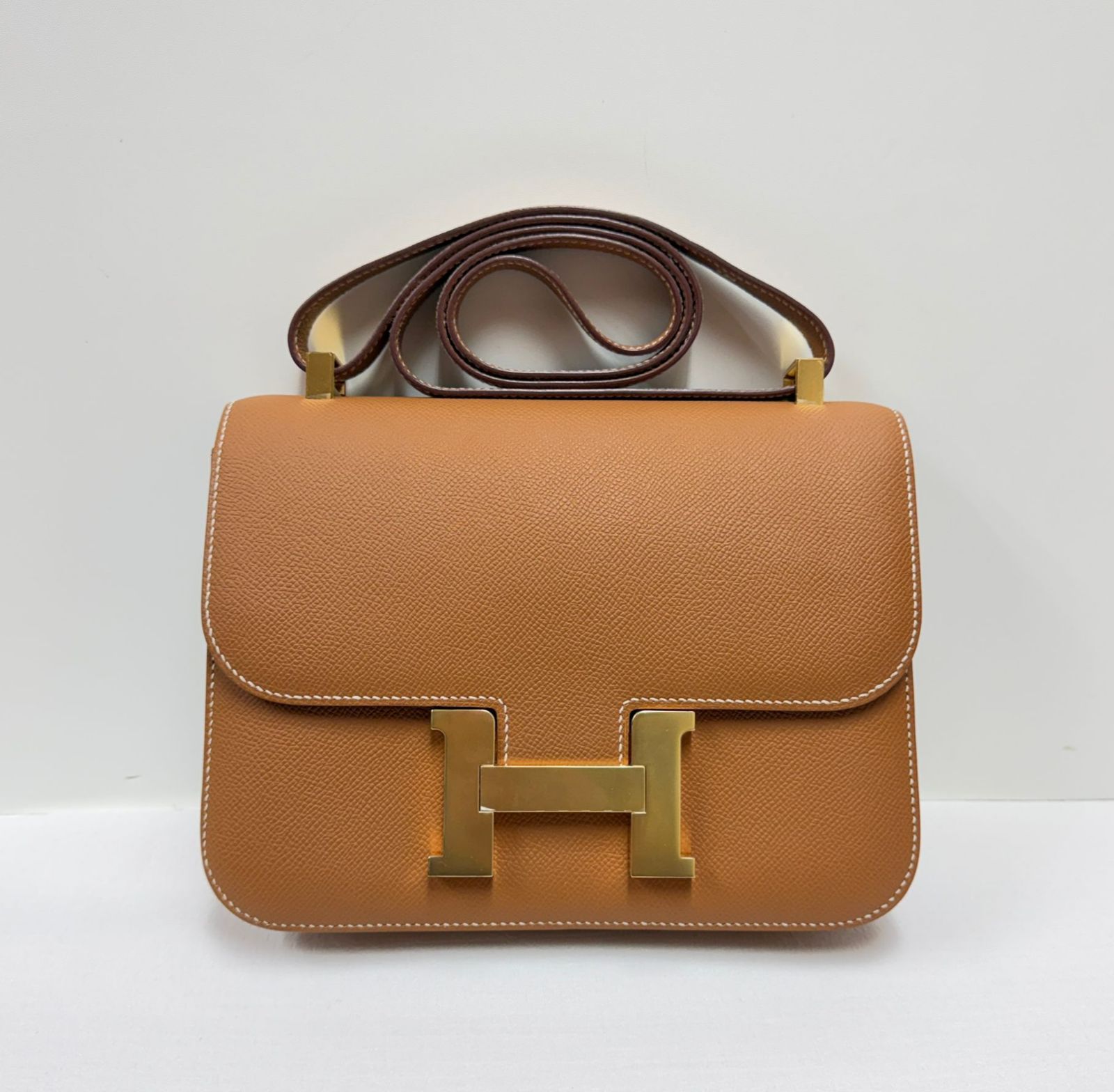 C24-1 Mirror Gold Epsom GHW