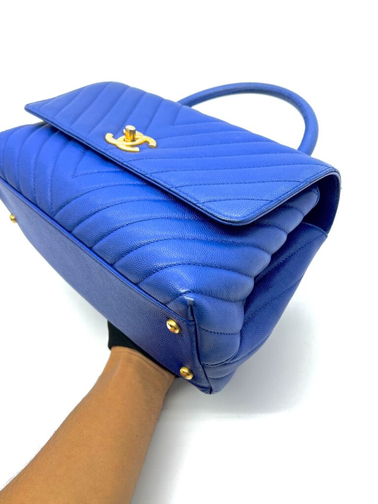 Coco Handle Medium Chevron Caviar Blue GHW
