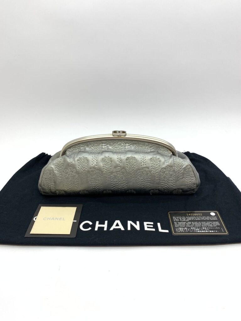 Timeless Clutch Metalic Embroidery Silver Calf SHW